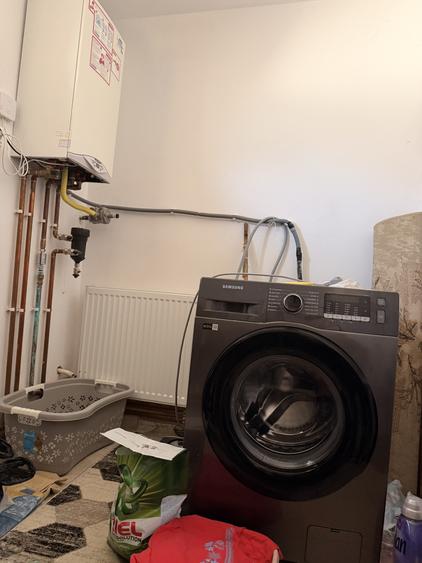 Casa individuala, 200 mp utili, 1005 mp gradina , anexe - Sag