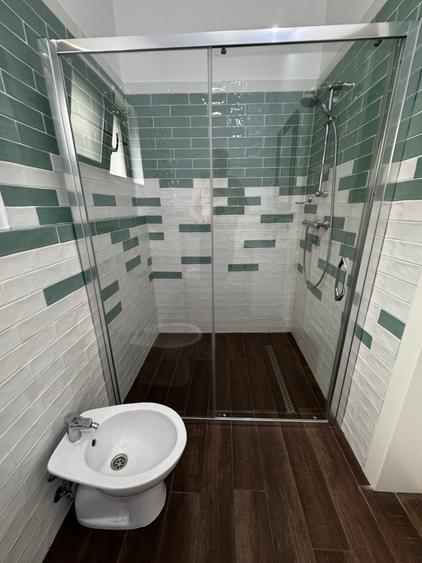 Vila independenta, locuri de parcare, nou renovata ideal pentru birouri sediu