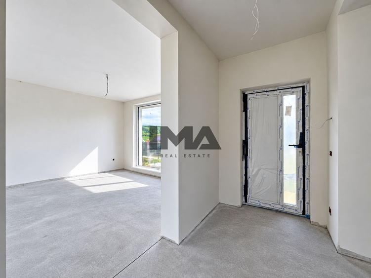 Casă individuală | 112 mp | Teren 400 mp | Parcare acoperită | Chinten