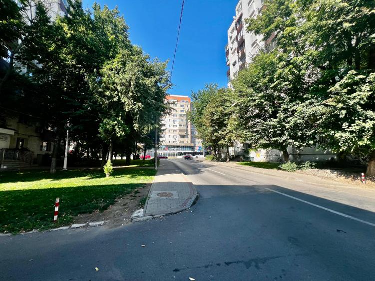 De vânzare | Spațiu comercial | Ultracentral | 68 mp | 2 intrări | 175.000 € neg