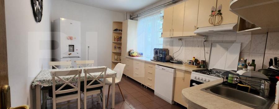Casa la Platoul Cornesti cu 12 camere cu Piscina Interioara