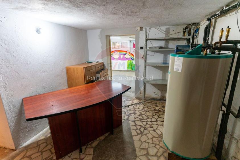 Casă / Vilă cu 6 camere de închiriat în zona Centru Vechi - 32