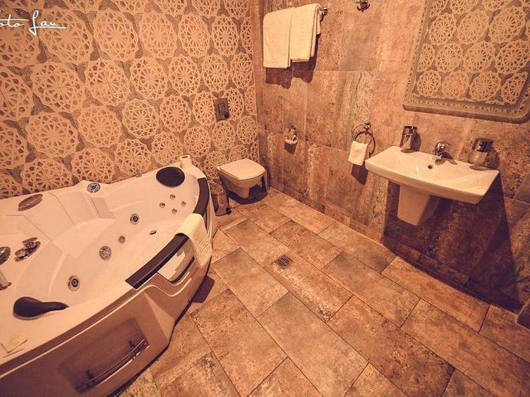 Hotel Renovat - Functional - Luxury