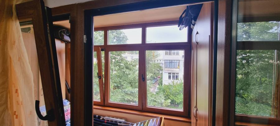 Apartament 3 camere Podu Ros la bulevard,renovat,et.3/4,cod:155046