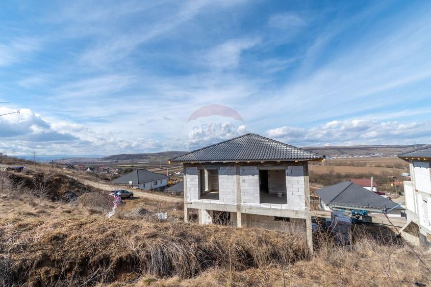 Casa Individuala de Vanzare – 4 Camere | Jucu de Sus