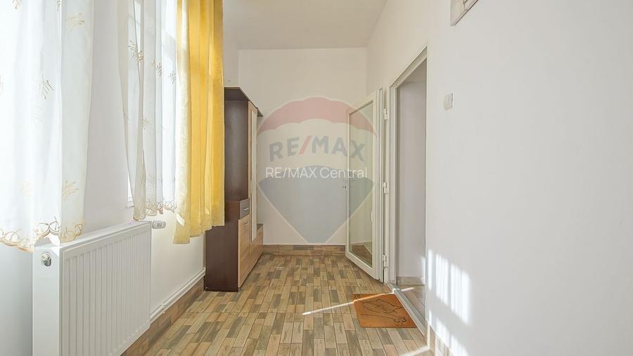 Proprietate rară în centrul Râșnovului, cu spațiu comercial - 7