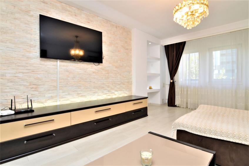 INCHIRIERE APARTAMENT 3 CAMERE DECEBAL – BENZINARIE MOL