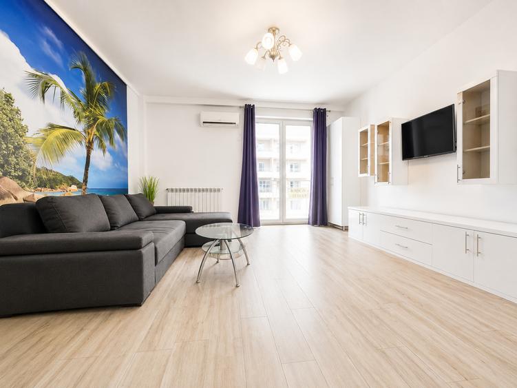 Apartament decomandat cu vedere la mare și lac