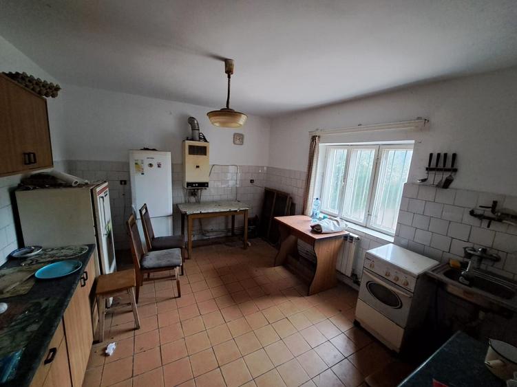 Casa renovabila cu teren mare central Techirghiol
