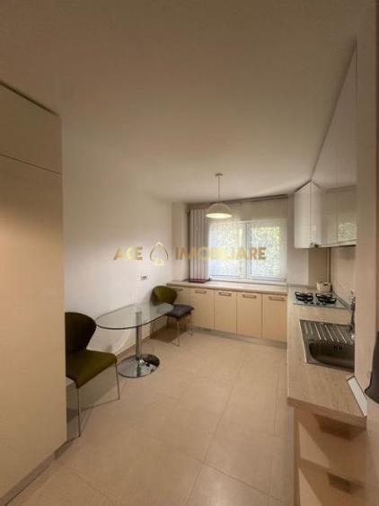 2 Camere de inchiriat | Mosilor | Metrou | Mobilat & Utilat |