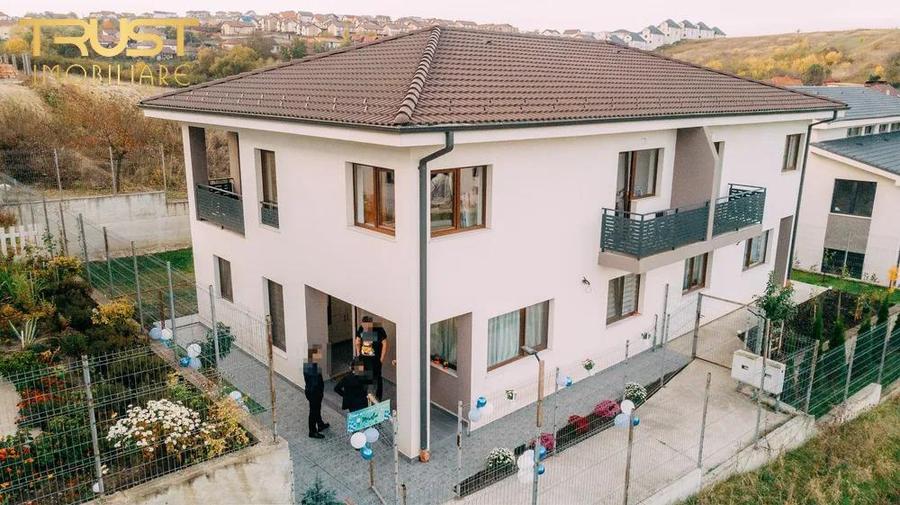 Casa 5 camere l 102 MP l P+1 l 200 MP Teren