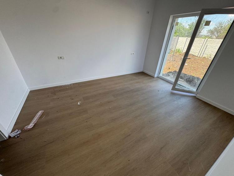 Case Napoletane Tunari , curte 400m, 0% COMISION