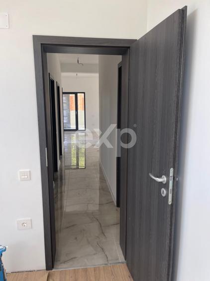 Casă parter cu 3 camere, curte generoasă și liniște deplină – natură și confort