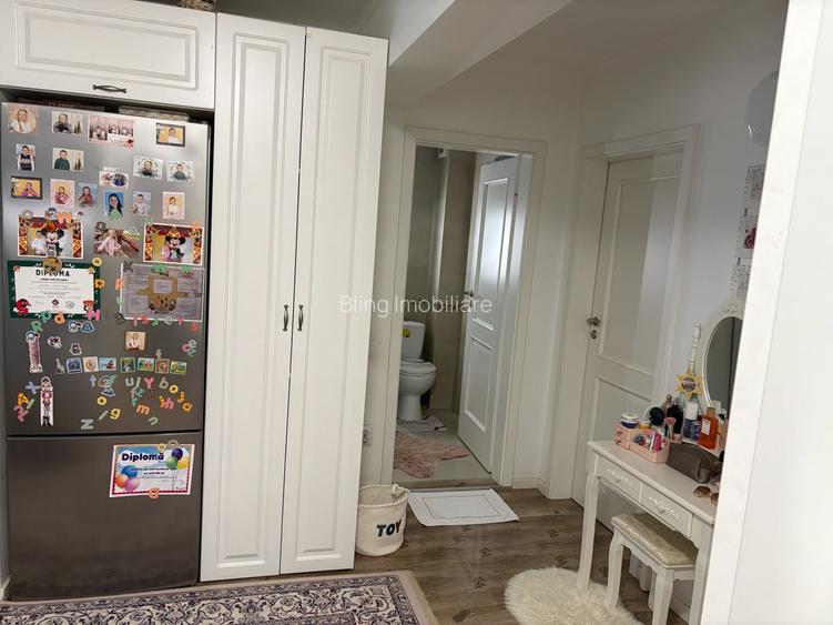 Apartament cu 3 camere,etaj 1,garaj de 30 mp - 6