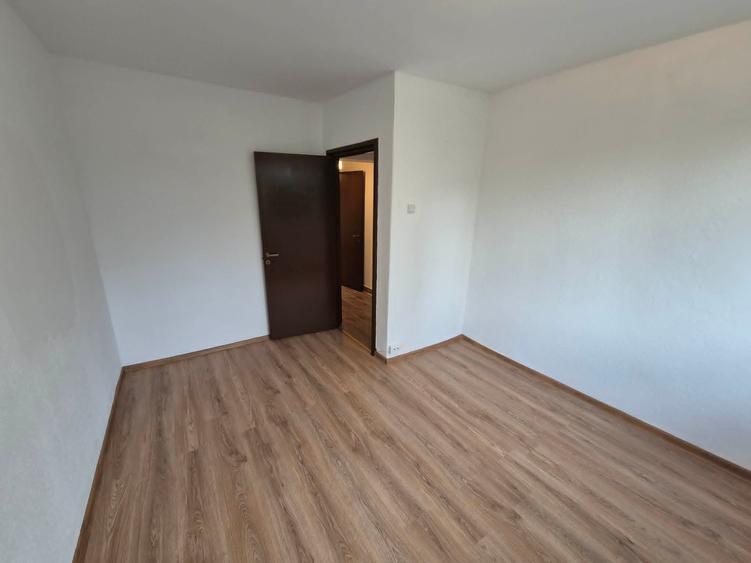 Colentina vanzare ap 3 camere Sectia 7 - Ion Berindei