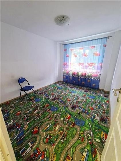 Apartament 3 camere, 2 bai, Astra- Carpatilor