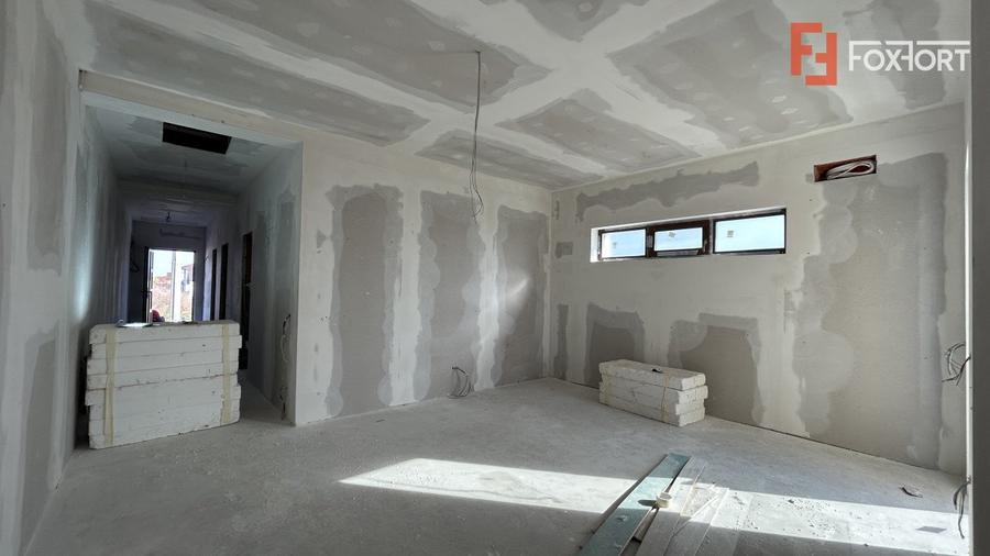 Duplex pe parter, 3 camere Sanandrei - ID V5747