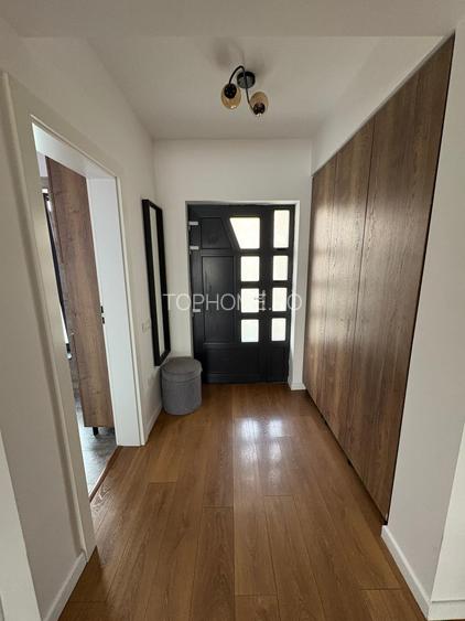 1070 Euro mp-Particular -Cartierul nou- Miorita - 240 mp utili- 257.000 euro - 2