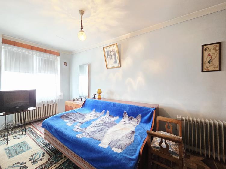 Apartament cu 3 camere ZONA ZERO 60 mp LIBER