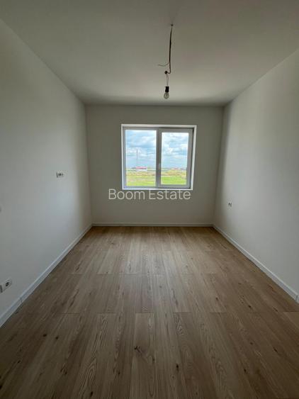ULTIMUL APARTAMENT, CURTE PROPRIE, 3 CAMERE - 3
