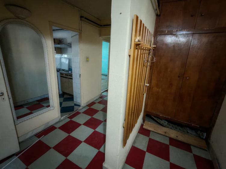 Apartament spatios la parter in Port