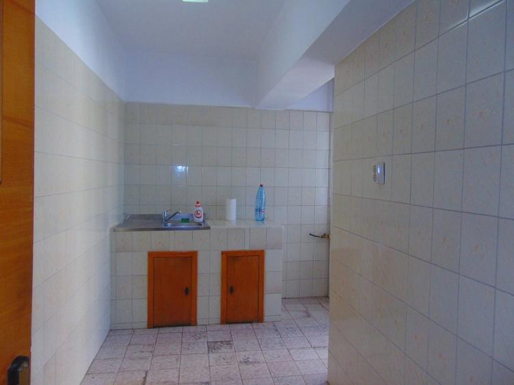 Unirii - Naturalia - Alba Iulia, apartament 2 camere, stradal, nemobilat, et 2/8