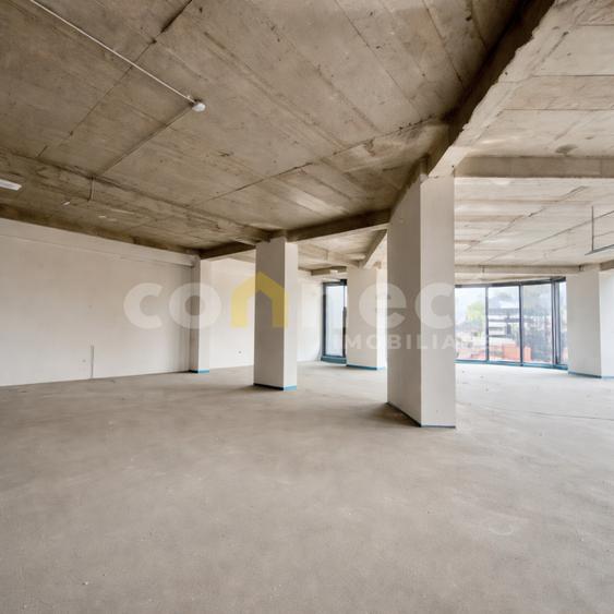 De închiriat spațiu comercial | SU 275 mp, înălțime de 4 m | Zona Florești