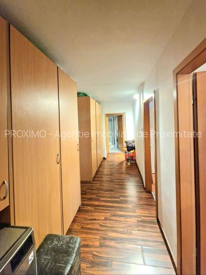 Apartament foarte spatios, 4 camere, 2 băi, 2 balcoane, decomandat - 9