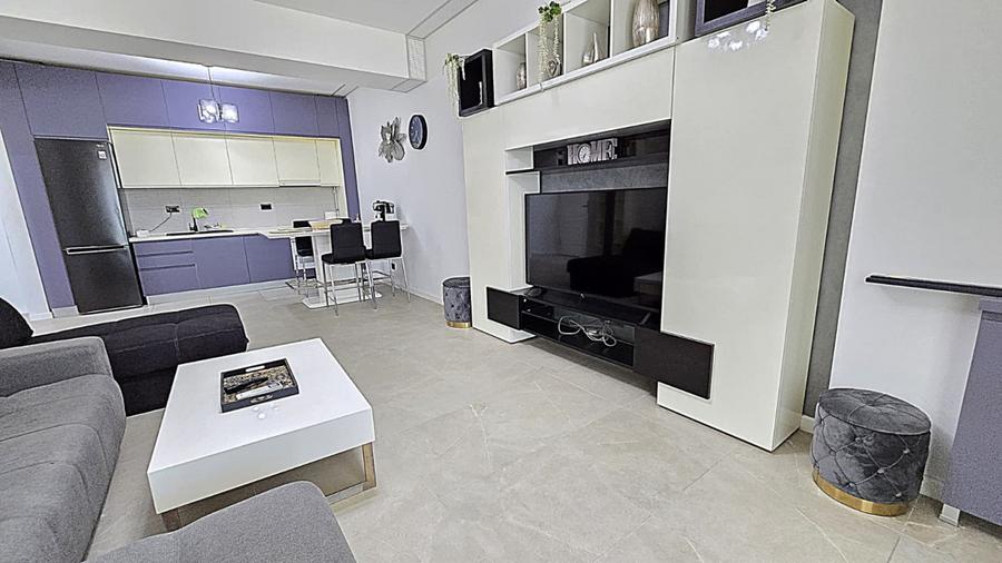 Apartament 2 camere Sea on Mamaia Nord pe plaja parcare inclusa termen lung