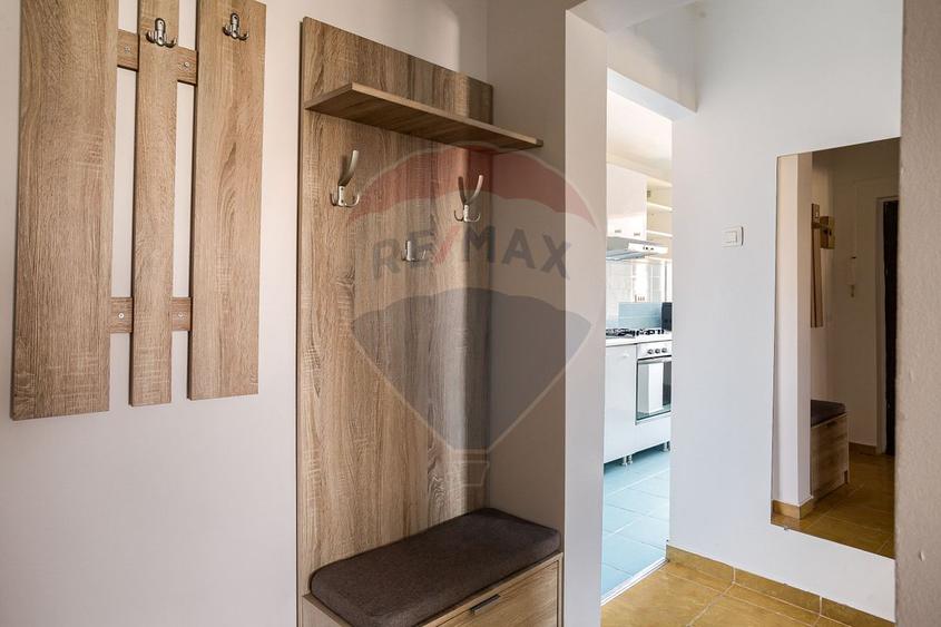 Apartament 3 camere de închiriat zona Aurel Vlaicu