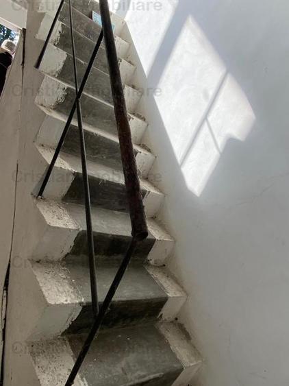 Vanzare sau inchiriere Cladire cadre beton 743 mp Movila Miresii teren 7354 mp