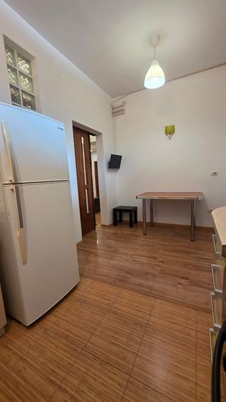 Apartament 130 mp în vilă | Demisol izolat fonic | Piata Alba Iulia/ Decebal