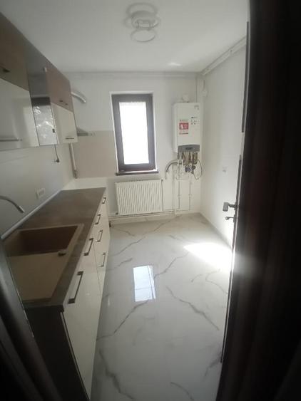 Apartament 2 camere de vanzare zona Tomis 1