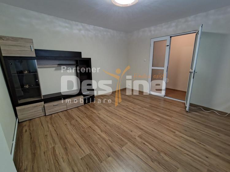 Apartament de vânzare | Zona PĂCURARI | 3 camere, 60mp, decomandat