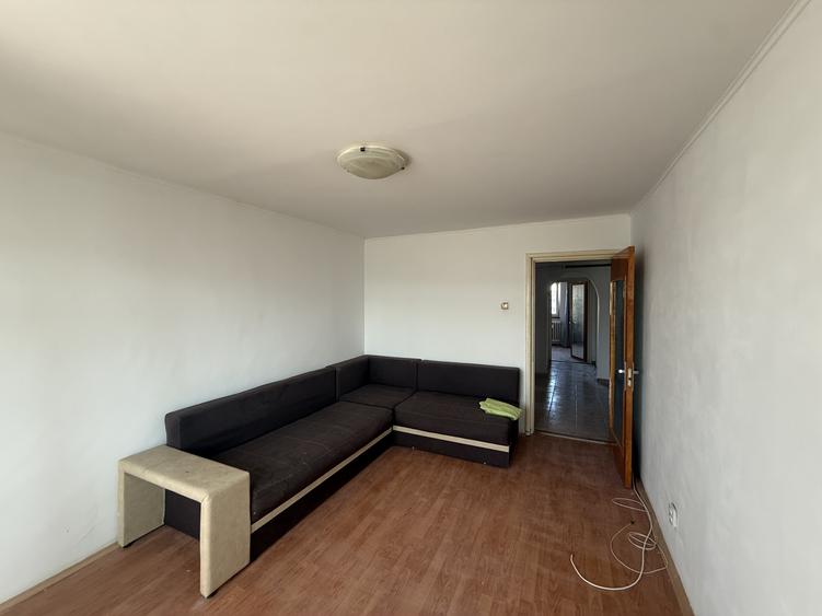Apartament 2 Camere Lujerului 5 min Metrou etaj intermediar Investitie