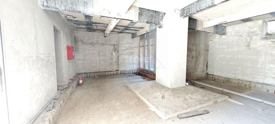 SAD, zona Complex Studentesc, vizibilitate excelenta! - 2