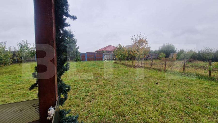 Teren Intravilan Harman cu utilitati , ingradit si casauta de lemn pe teren - 2