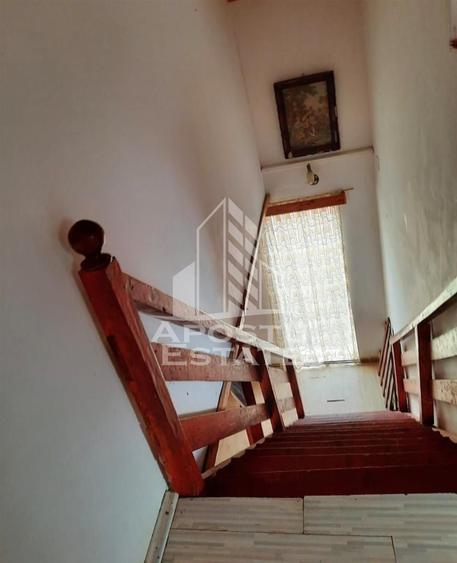 Casa cu 4 dormitoare, ideala pentru 10 muncitori, Ghiroda