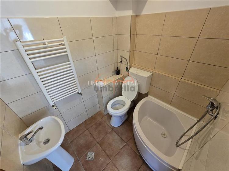 DE INCHIRIAT garsoniera , zona Plopilor Manastur, 18 mp, 180 euro - 3