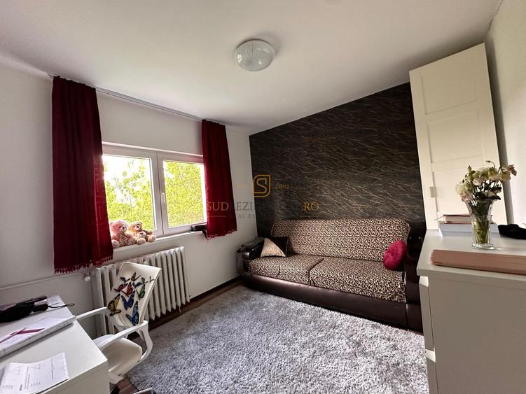 Apartament 3 camere de vanzare, 71 mp – Etaj 3/4 – Drumul Găzarului