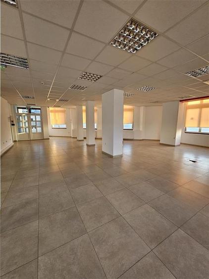 Cladire Birouri - 900 mp - Piata Cibin - Clinica Medicala - IT - Servicii