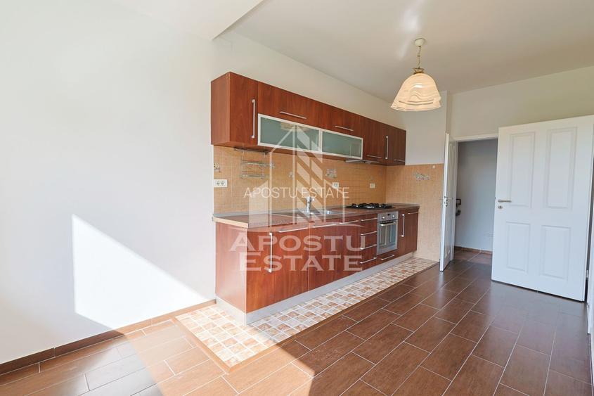 Casa moderna cu 6 camere in Dumbravita