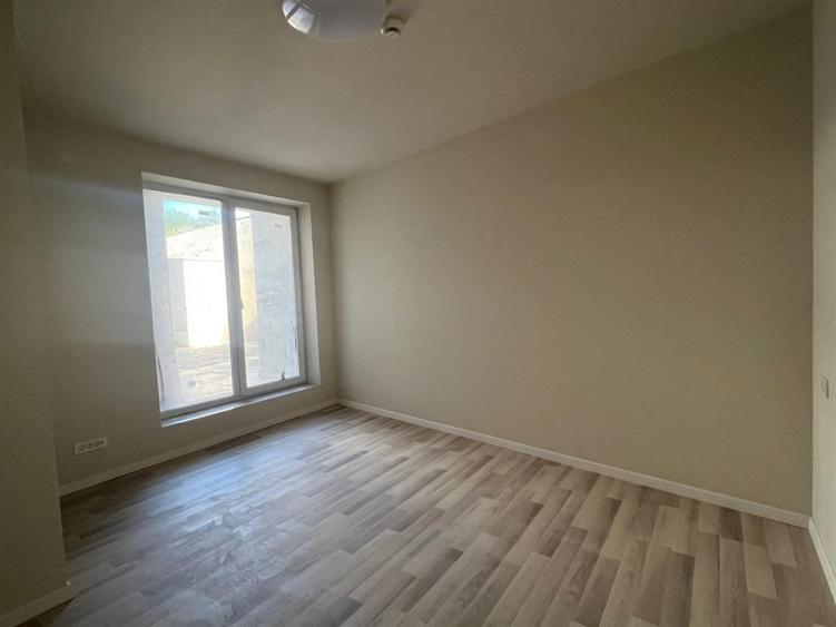 Apartament cu 3 camere - terasa 35mp - Taietura Turcului