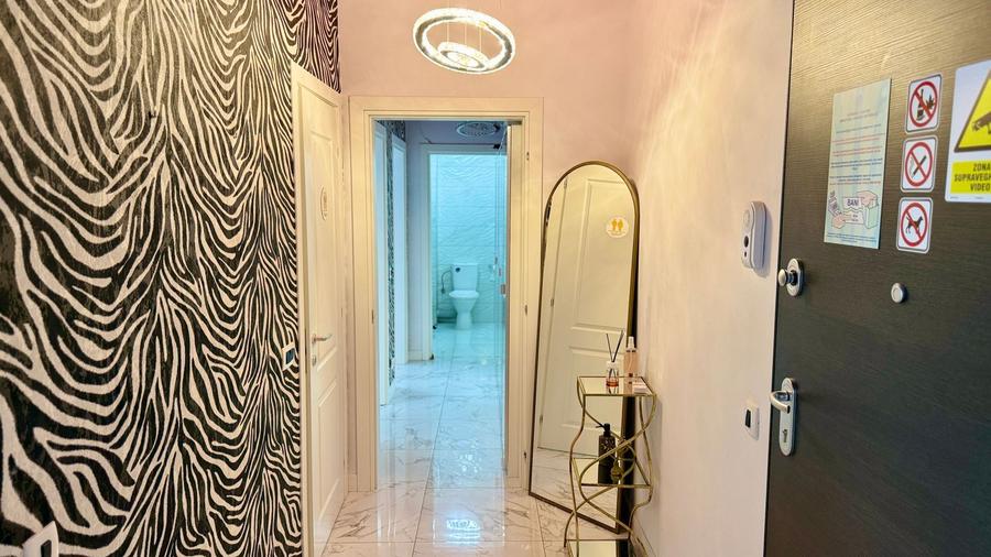 Apartament 3 camere, decomandat, Plaza Residence, centrala, pretabil spatiu !