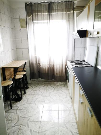 Proprietar, Iancului, Avrig, ofer spre închiriere apartament 2 camere, dec  - 3