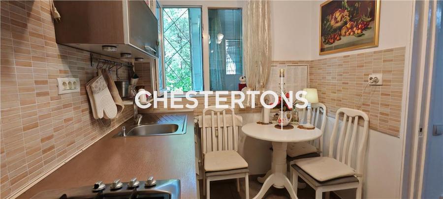 Apartament 2 camere, mobilat, utilat, bloc anvelopat, loc de parcare, langa metr