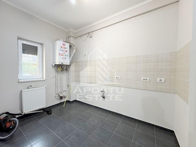 Apartament 3 camere de vanzare, terasa, zona Braytim