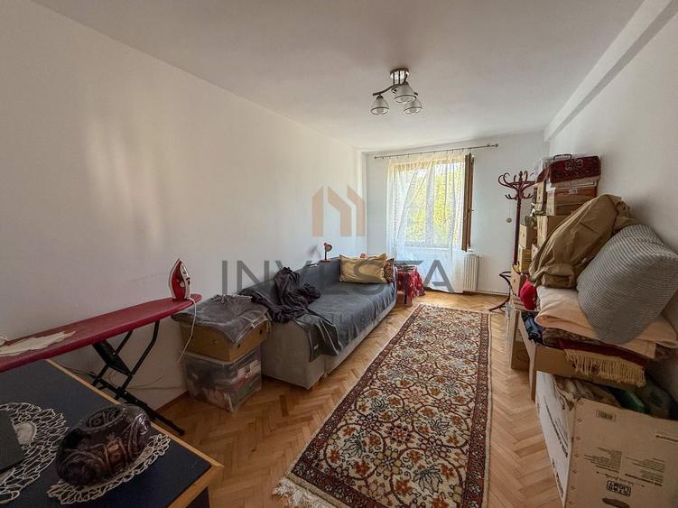 Apartament in vila, etajul 1, Zona Pasapoarte! Garaj inclus in pret!