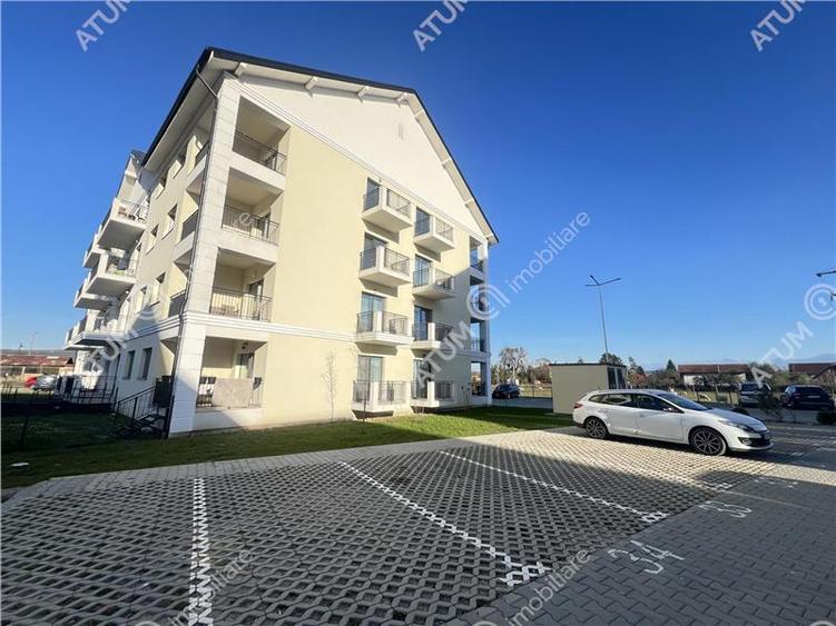 Spatiu comercial cu 2 locuri de parcare zona Pictor Brana din Selimbar
