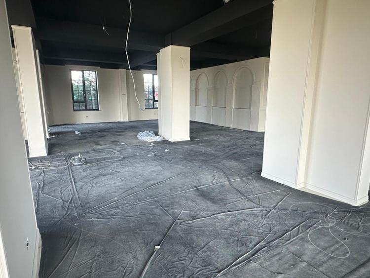 Spatiu comerical, 350 mp, zona Jumbo